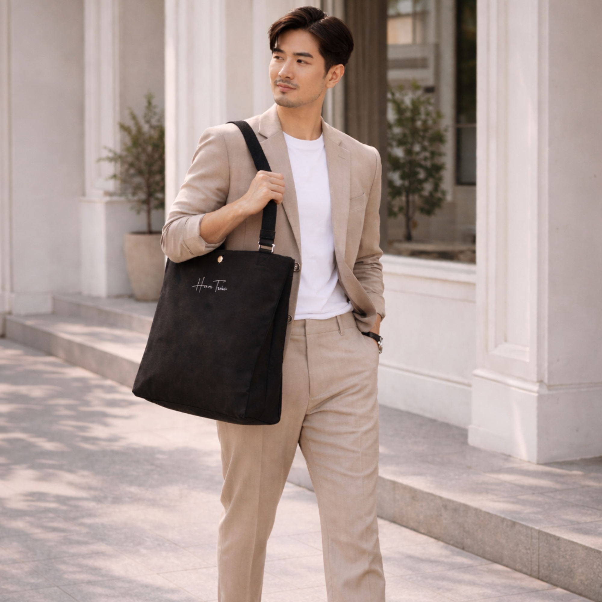 Carry Tote — Canvas (Black)